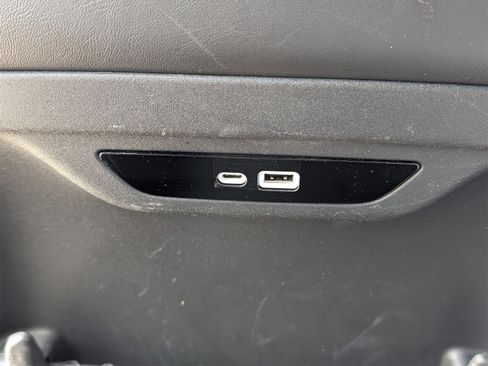 Used 2024 Chrysler Pacifica Touring-L w/ S Appearance Package image 31