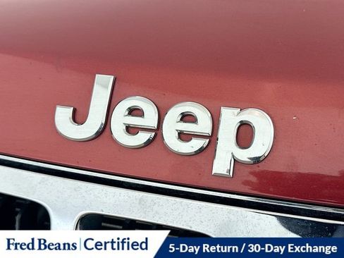 Used 2011 Jeep Grand Cherokee Limited w/ Trailer Tow Group image 25