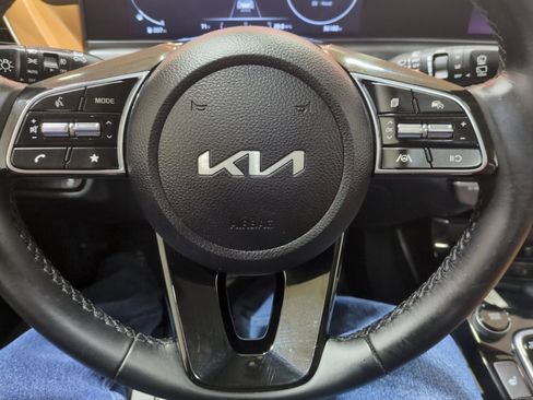 Used 2024 Kia Seltos EX AWD/4WD image 20