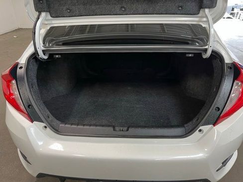Used 2020 Honda Civic Sport image 16