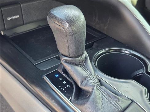 Used 2019 Toyota Camry LE w/ Carpet Mat Package image 12