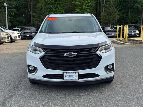 Used 2019 Chevrolet Traverse Premier w/ LPO, Blackout Package AWD/4WD image 2