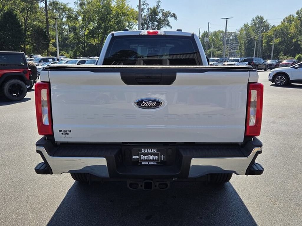 Used 2023 Ford F250 XL w/ FX4 Off-Road Package AWD/4WD image 12