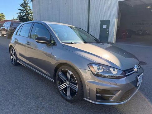 Used 2016 Volkswagen Golf R 4-Door AWD/4WD image 4