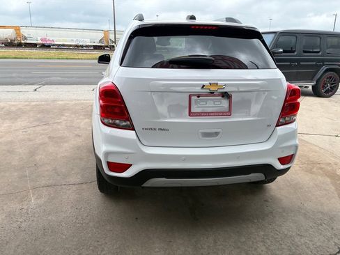Used 2019 Chevrolet Trax LT w/ LT Convenience Package AWD/4WD image 21