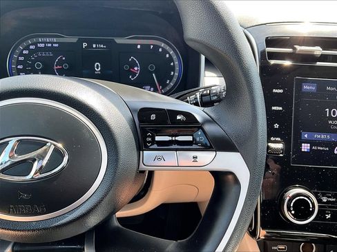Used 2023 Hyundai Tucson SEL AWD/4WD image 16