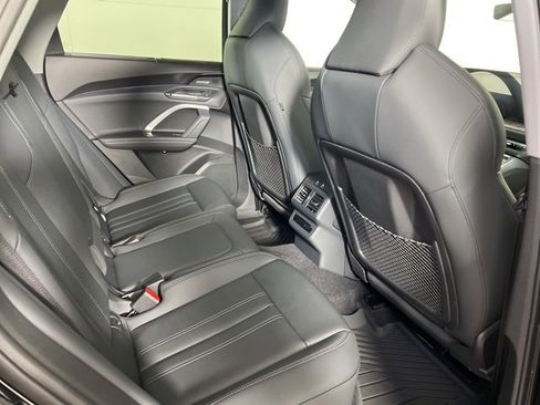 Used 2025 Audi Q5 Premium Plus w/ Premium Plus image 15