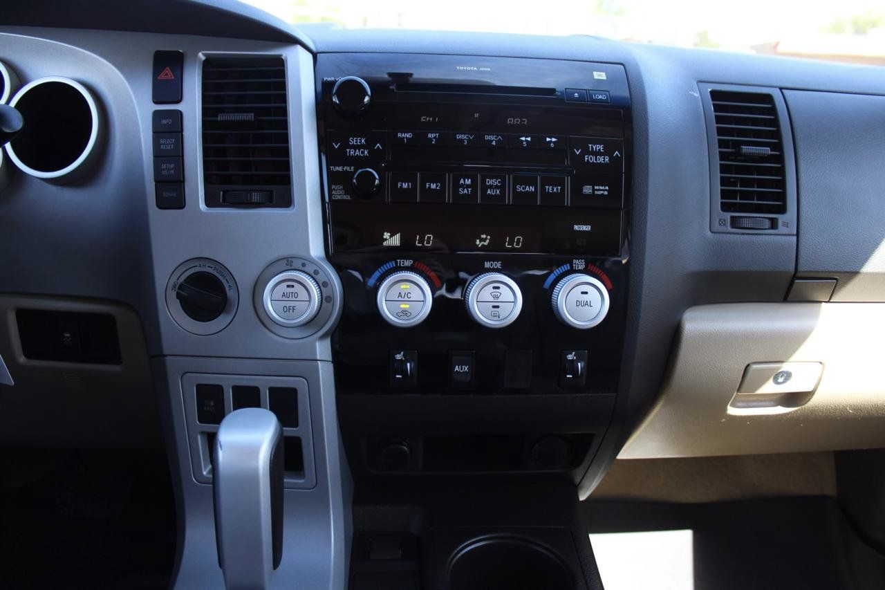 Used 2007 Toyota Tundra Limited w/ Preferred Accessory Pkg AWD/4WD image 16