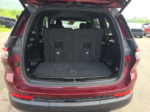 Certified 2023 Jeep Grand Cherokee L Laredo AWD/4WD image 27