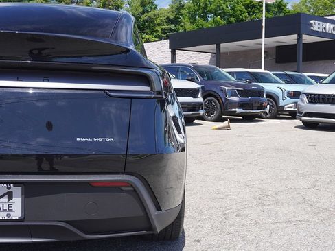 Used 2026 Tesla Model Y Long Range AWD/4WD image 18