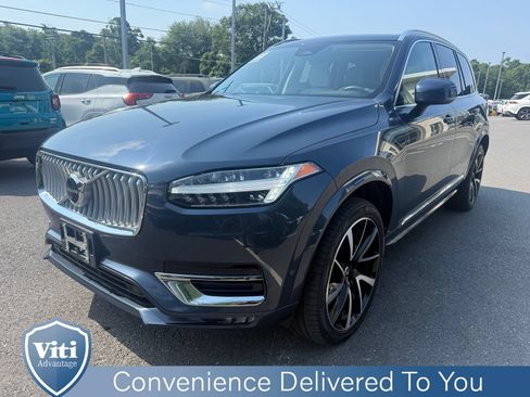 Used 2023 Volvo XC90 B6 Plus w/ Protection Package Premier AWD/4WD image 4