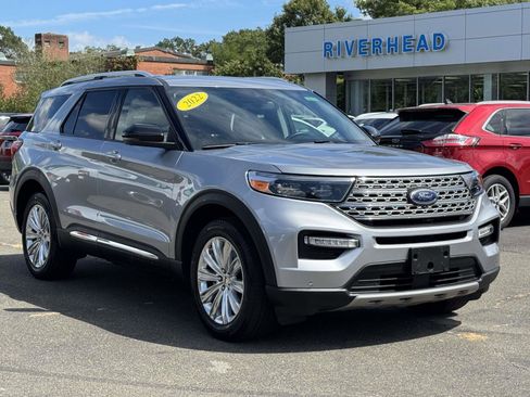 Used 2022 Ford Explorer Limited w/ Hybrid Equipment Group 310A image 2