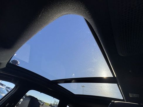 Used 2025 Acura MDX A-Spec image 37