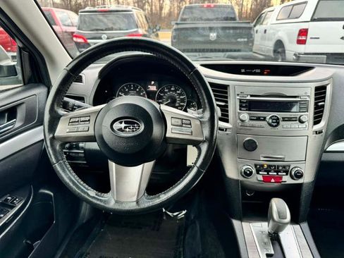 Used 2011 Subaru Legacy 2.5i Premium w/ Popular Equipment Group 2C image 18