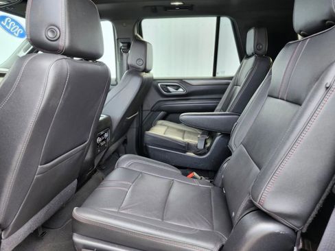 Used 2022 Chevrolet Tahoe RST w/ Luxury Package AWD/4WD image 13