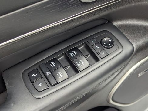 Used 2018 Jeep Grand Cherokee High Altitude AWD/4WD image 28