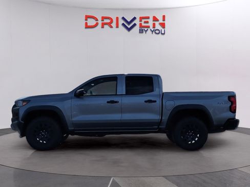 Used 2024 Chevrolet Colorado Trail Boss w/ Advanced Trailering Package image 2