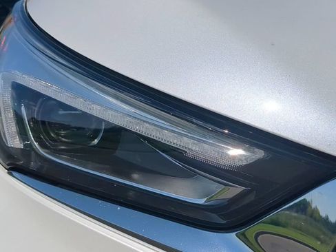 Used 2020 Buick Enclave Essence AWD/4WD image 9