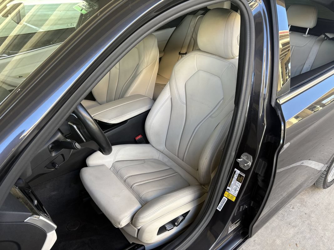 Used 2018 BMW 530i w/ Premium Package RWD image 18
