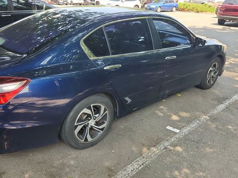 Used 2017 Honda Accord LX image 3