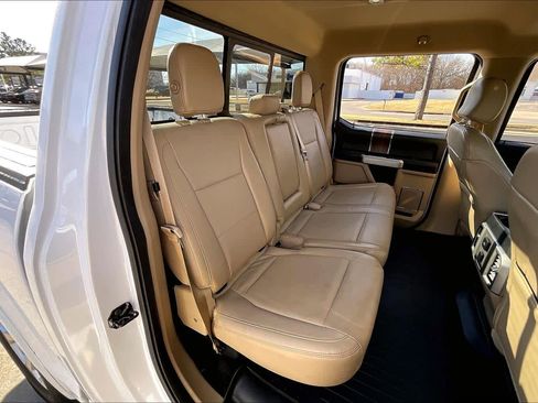 Used 2015 Ford F150 Lariat w/ Equipment Group 501A Mid image 18