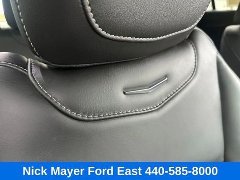 Used 2025 Cadillac XT4 Premium Luxury image 16