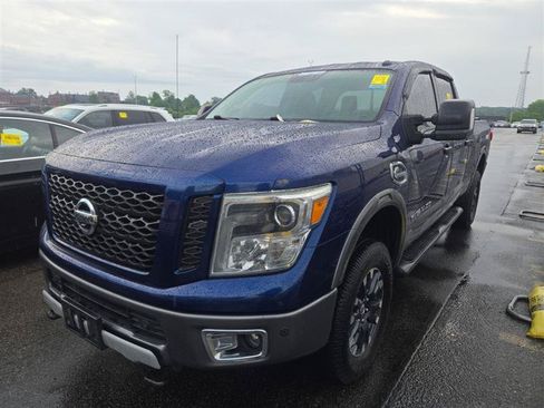 Used 2016 Nissan Titan PRO-4X w/ Pro-4x Convenience Package AWD/4WD image 1