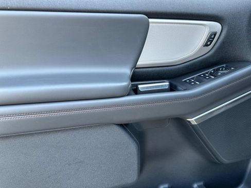 Certified 2025 Ford Expedition Max Active AWD/4WD image 10