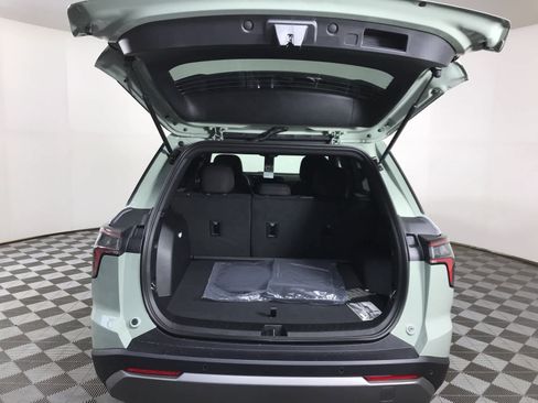 New 2026 Chevrolet Equinox LT image 14