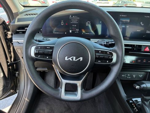 Used 2025 Kia K5 LXS image 28