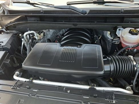 Used 2024 GMC Yukon XL AT4 AWD/4WD image 30