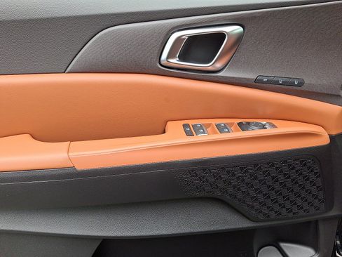 New 2026 Kia Carnival EX FWD image 5