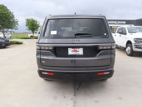 New 2026 Jeep Grand Wagoneer 4WD image 24