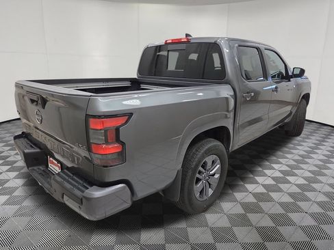 Used 2025 Nissan Frontier SV w/ SV Convenience Package AWD/4WD image 4