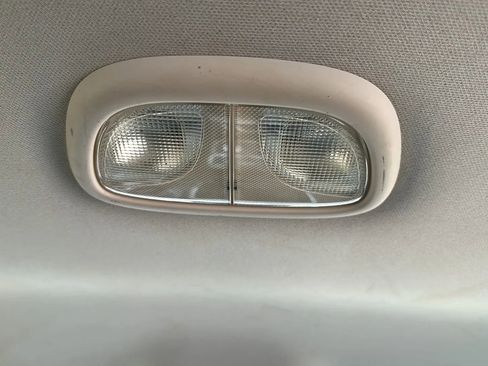 Used 2016 Chrysler 200 Limited w/ Convenience Group image 28