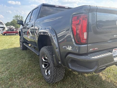 Used 2020 GMC Sierra 1500 AT4 w/ AT4 Premium Package AWD/4WD image 17