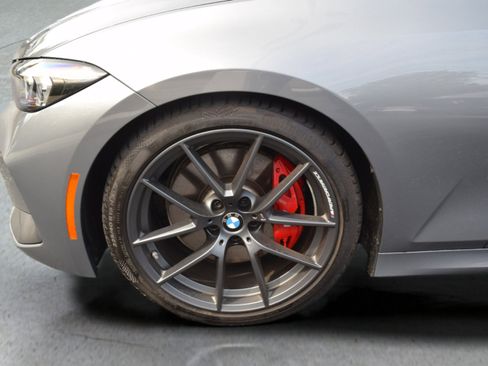 Used 2026 BMW 330i xDrive Sedan w/ M Sport Package AWD/4WD image 7