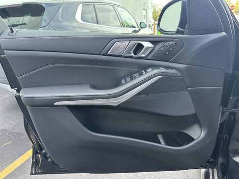 Certified 2022 BMW X7 xDrive40i w/ Executive Package image 10