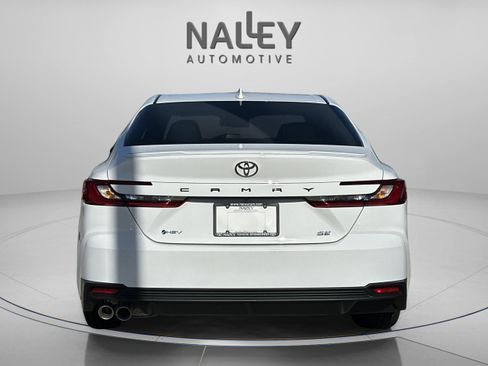 Certified 2026 Toyota Camry SE FWD image 5