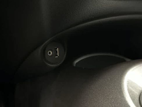 Used 2015 Nissan Juke SL FWD image 26