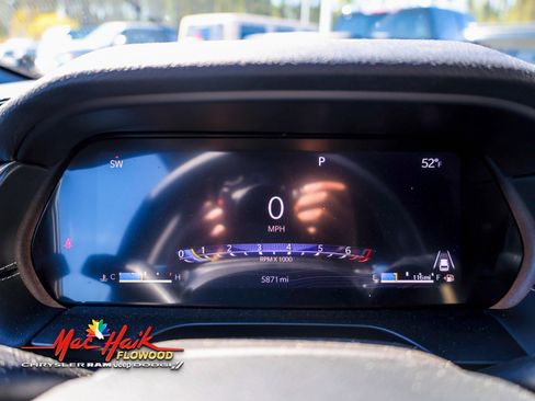 Used 2025 Jeep Grand Cherokee L Altitude image 16