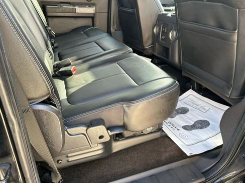Used 2014 Ford F350 Lariat image 10