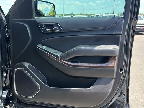 Used 2017 Chevrolet Suburban LS RWD image 21