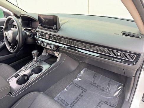 Used 2022 Honda Civic EX image 14