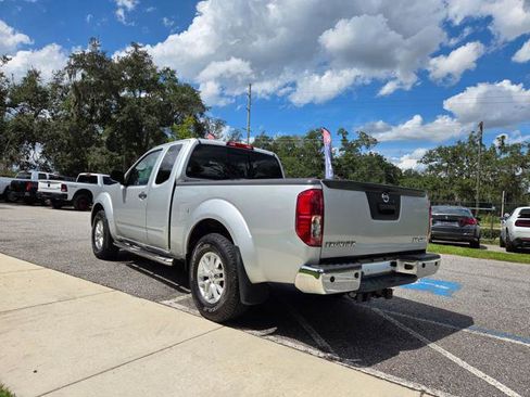 Used 2014 Nissan Frontier SV w/ SV Value Truck Package image 9