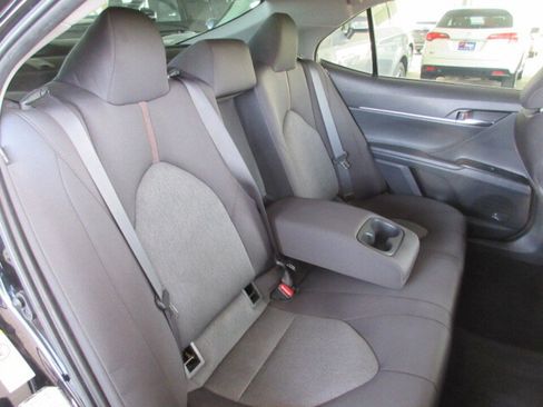 Used 2019 Toyota Camry LE image 24