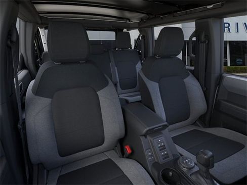 New 2025 Ford Bronco 4-Door image 10