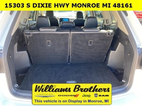Used 2024 Volkswagen Atlas SE image 28