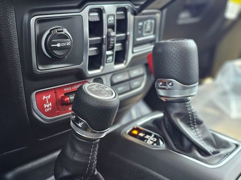 New 2026 Jeep Gladiator Mojave AWD/4WD image 15