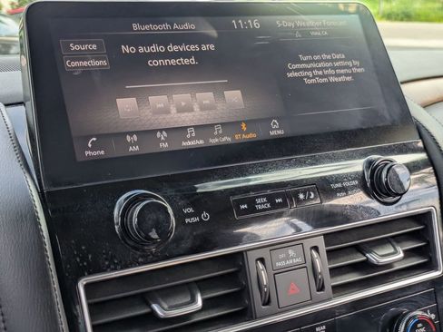 Used 2024 Nissan Armada SL image 21